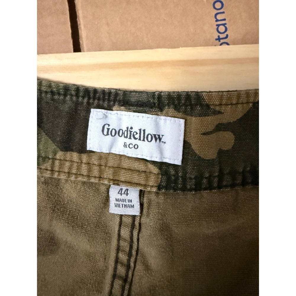 Goodfellow &‎ Co Men's Y2K Thick Camo Cargo Shorts Cotton Utility 44 - Picture 4 of 7